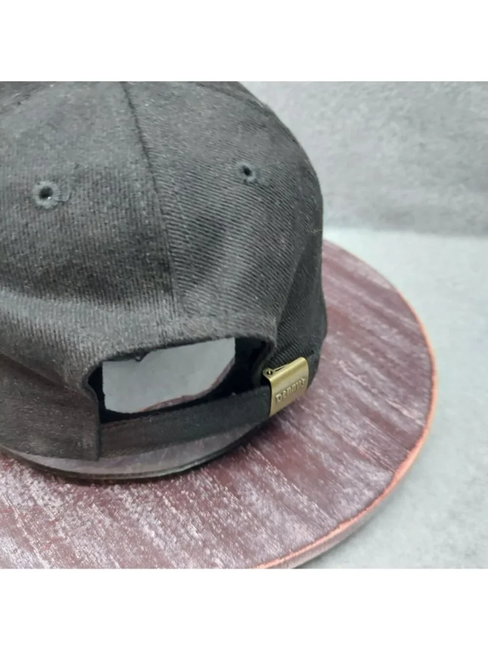 Dennys Black Adjustable Baseball Cap With‎ Embroidered Logo And Metal Clasp